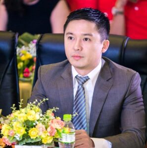 CEO Trần Văn Hoàng Nam trong một cuộc họp